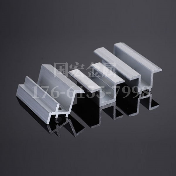 太陽能光伏支架的壓塊是做什么用的